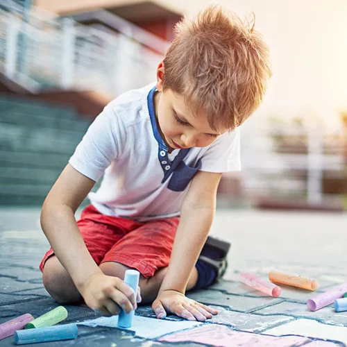Vista 7 de feela Paquete de 168 tizas para acera, juego de tizas para acera para niños, a granel, ideal para niños y familias, pintura en acera, pared