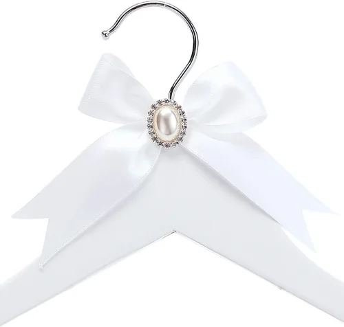 Vista 3 de Colgador de vestido de novia de madera maciza blanca con letras de alambre para novia, regalo de fiesta de boda