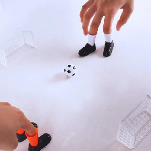 Vista 3 de Juego de fútbol de dedo con dos objetivos para los fanáticos regalos de fiesta del club - Productos de fútbol, juegos de fútbol