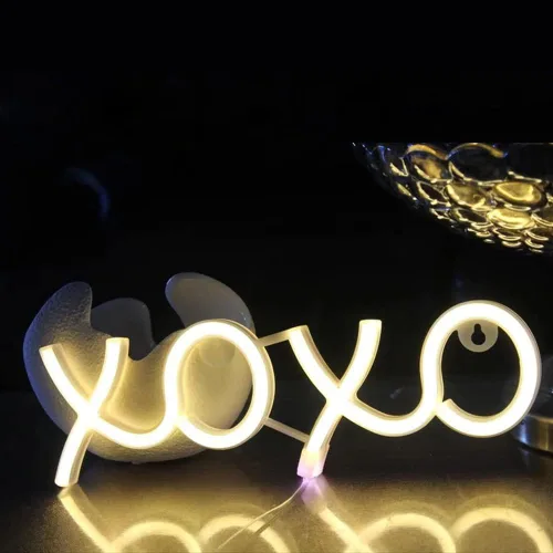 Vista 14 de XOXO - Letrero de luz LED de neón rosa para el día de San Valentín para pared de dormitorio, luces de neón para decoración de pared, letrero Xoxo