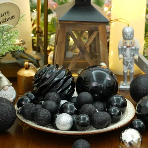 Vista 4 de XmasExp Juego de 24 mini esferas de Navidad inastillables para bolas de árbol de Navidad, 1.18 pulgadas (negro)