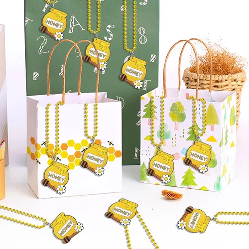 Vista 3 de CiciBear Paquete de 24 collares de miel para fiestas con cuentas de Mardi Gras para abejorro de abejorro, abeja, baby shower, baby shower