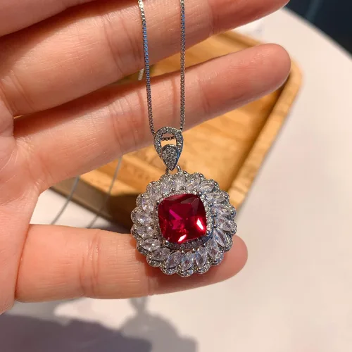 Vista 3 de Aretes chapados en oro de 18 quilates de 0.354 x 0.354 in con gema roja de imitación de paloma roja, juego de joyería para mujer, regalo de lujo