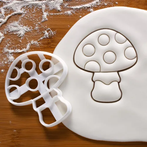 Vista 4 de Juego de 3 cortadores de galletas con temática caprichosa (diseños: seta, caracol, y hoja de arce), 3 piezas - Bakerlogy