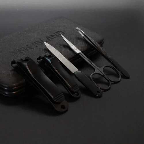 Vista 5 de ASH ISLAND Juego de cortaúñas, color negro inoxidable 12 en 1 para hombres y mujeres, kit de viaje de manicura, pedicura, lima de uñas de lujo