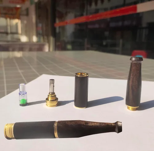 Vista 5 de Filtro de cigarrillos de madera con 20 filtros de cigarrillos hechos a mano de ébano natural (negro)