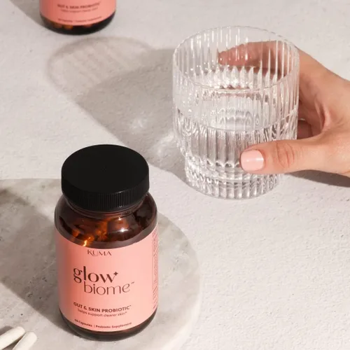 Vista 5 de Kuma Glow Biome - Probióticos transparentes para la piel + cápsulas prebióticas, 60 unidades.