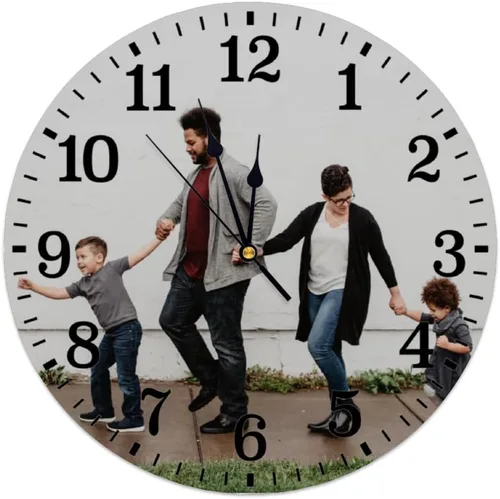 Vista 7 de Reloj de madera redondo personalizado para colgar con foto, imagen, texto, logotipo, regalo para familiares, amigos, granja, arte de pared, rústico