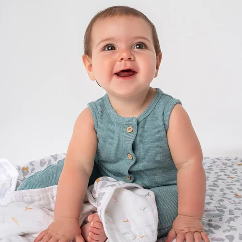 Vista 3 de aden + anais Essentials Manta de Ensueño, Mantas de Muselina para Bebé para Niñas y Niños, Manta Ligera Ideal para Recién Nacidos en Guardería