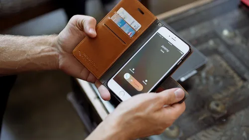 Vista 24 de SafeSleeve Funda para Galaxy Galaxy con protección contra radiación EMF: Galaxy Note 8 RFID Tarjetero de bloqueo de cartera, funda ajustable
