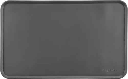 Vista 12 de Amazon Basics Tapete de silicona antideslizante e impermeable para comida de gatos y perros, tapetes para mascotas con bordes elevados para tazones