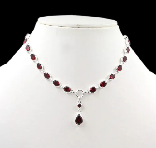 Vista 4 de Collar de granate de diseñador, conjunto de joyas de granate, collar de granate facetado, joyería de granate, pendiente de regalo para mujer