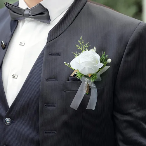 Vista 9 de Garisey Flores Artificiales Rosas Blancas Flores de Muñeca y Boutonniere para Hombres Flores de Boda Ceremonia Baile de Graduación