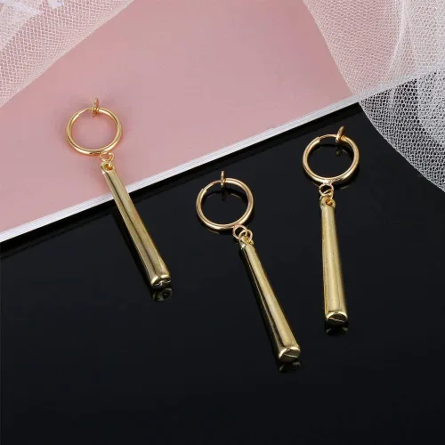 Vista 3 de 3 aretes dorados de clip de anime para cosplay, aretes Zoro para mujeres y hombres, aretes colgantes para cartílago