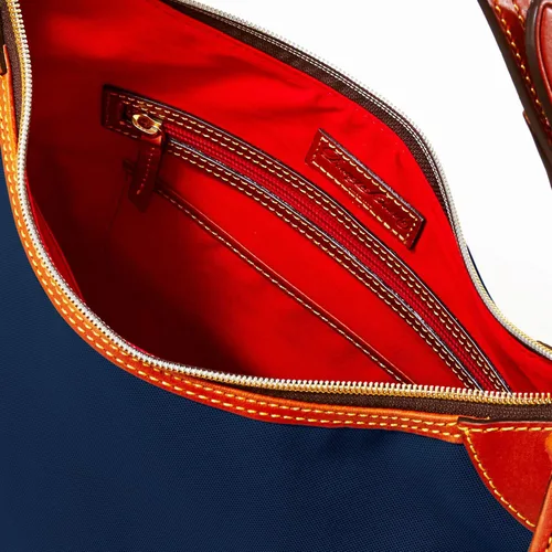 Vista 3 de Dooney & Bourke Nylon Large Erica Shoulder Bag