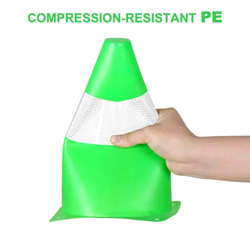 Vista 6 de Conos de seguridad de tráfico de 9 pulgadas con collares reflectantes, [paquete de 4] conos de construcción verdes conos de estacionamiento