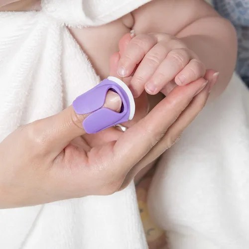 Vista 3 de Baby Nails™ - La lima de uñas para bebé portátil I 6 meses + paquete estándar - Set de cuidado de uñas para bebé (6 meses + )