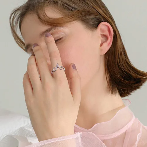 Vista 7 de SILVERCUTE Anillos con iniciales S925, tamaño ajustable 6-12, letra del alfabeto A-Z, joyería personalizada con iniciales trenzadas, anillos