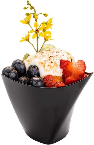 Vista 13 de Restaurantware Vasos pequeños de 4 onzas para servir 20 tiradores de postres triangulares, diseño Crescendo desechable, mini tazas de postre