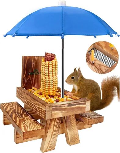 Vista 8 de MIXXIDEA Mesa de Picnic Comedero para Ardillas con Sombrilla Alta, Comederos de Madera para Ardillas para Exterior, Lindo Comedero para Ardillas