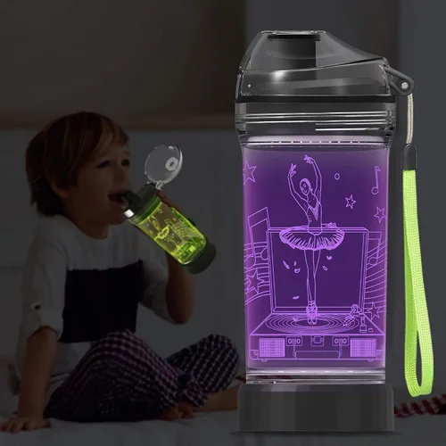 Vista 2 de YuanDian Botella de agua para niños con luz LED 3D - 14 onzas Tritan libre de BPA ecológica - 7 colores luz tazas de bebida geniales, regalo