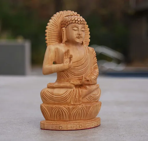 Vista 3 de DharmaObjects Estatua de Buda sentada de madera Kadam tallada a mano (6 pulgadas de alto x 3.5 pulgadas de ancho, Buda Gautama)