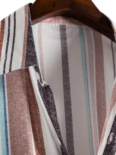 Vista 4 de Romwe Camisas con botones de popelina de manga corta a rayas para hombre