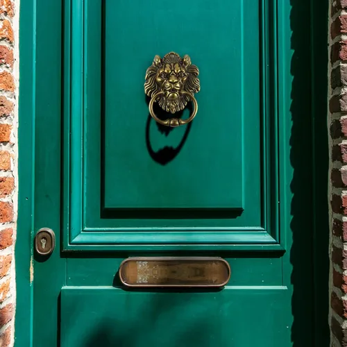 Vista 6 de MOLIGOU Aldaba de puerta con cabeza de león, aldaba decorativa para puerta delantera de 6 pulgadas, manija de anillo de puerta de león antiguo