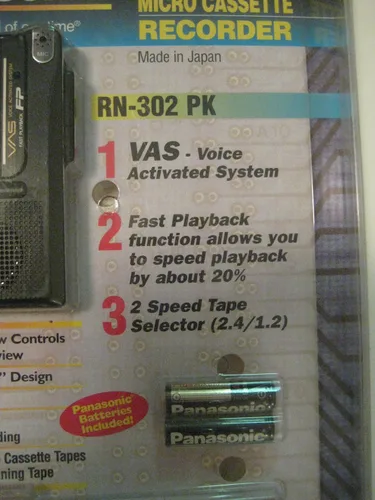 Vista 3 de Panasonic Grabadora de voz de microcasete RN-302 con 5 cintas de audio micro baterías y limpiador de cabeza