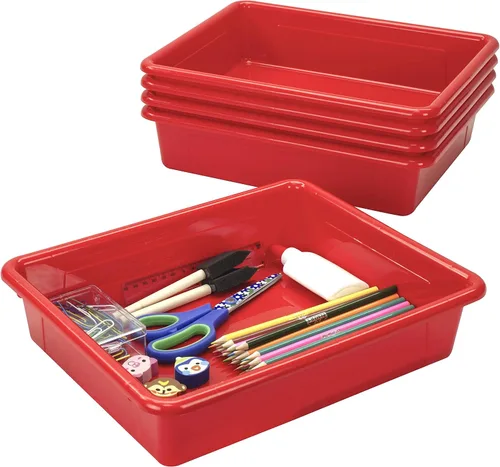 Vista 4 de Storex Bandeja de almacenamiento plana tamaño carta, contenedor organizador con tapa sin broches para aula, oficina y hogar, rojo, paquete de 5