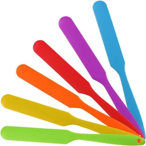 Vista 9 de BESTonZON Buttercream - Raspador de banco, raspador de masa, raspador lateral para tartas, cepillo para teñir el cabello, raspador para tartas, más