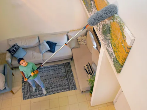 Vista 4 de Juego de plumeros de techo de alto alcance de 20 pies con poste de extensión de 4 a 12 pies para limpieza/ Telaraña extensible de largo alcance