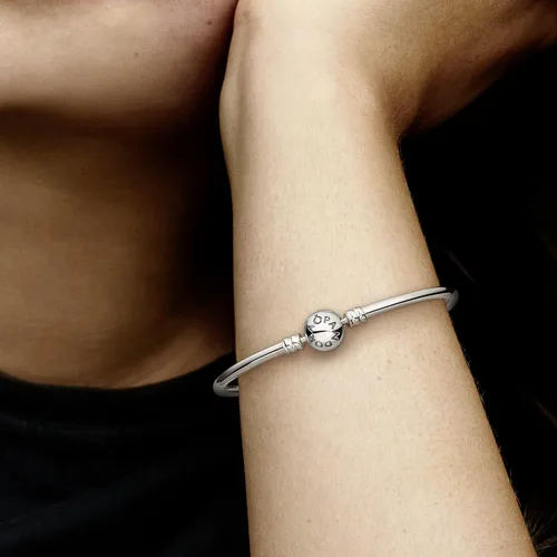 Vista 7 de PANDORA Pulsera Moments Charm con cierre Pandora