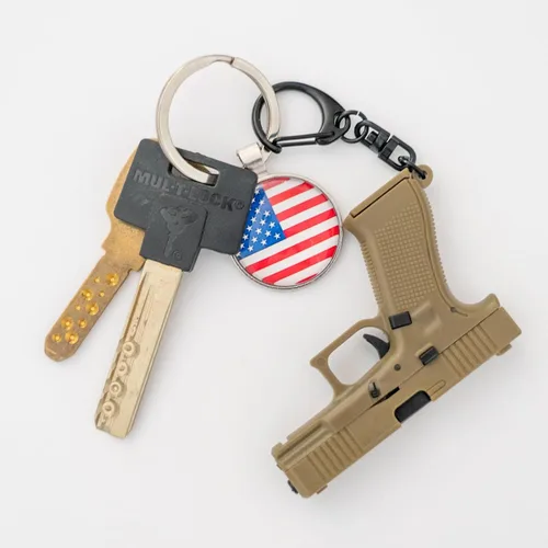 Vista 3 de Drovier Llavero de pistola + como regalo llavero de la bandera estadounidense, llavero de mini pistola, llavero de pistola - llaveros geniales