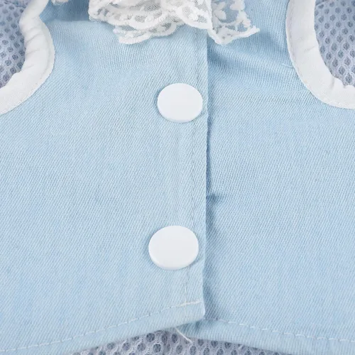 Vista 4 de Vestido de mezclilla para perro con anillo para correa, falda de princesa de malla de encaje con lazo para cachorro, ropa de moda para mascotas