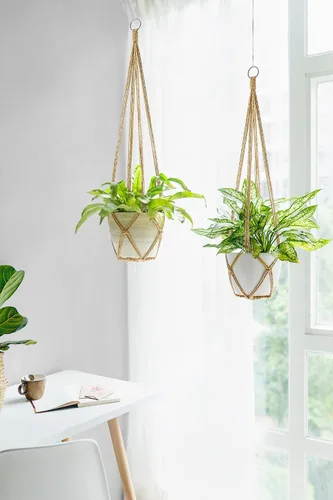 Vista 5 de Dahey Colgador de macramé para plantas, cesta colgante de interior hecha a mano, cuerda de algodón tejida a mano, soporte decorativo de ganchillo