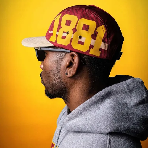 Vista 6 de Dungeon Forward TheYard - Tuskegee University Borgoña crema oro