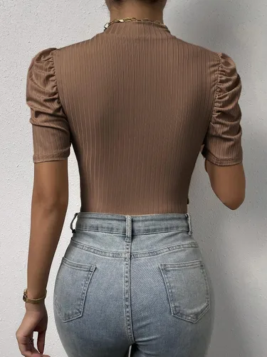 Vista 4 de Milumia Women's Rib Knit Plunging Deep V Neck Bodysuit Short Puff Sleeve Leotard Tops
