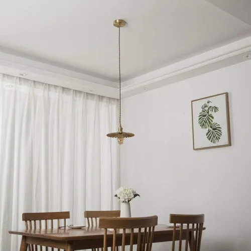 Vista 5 de Elegante lámpara de araña de una sola cabeza estilo nórdico japonés, luz colgante de latón retro para isla de cocina, porche, balcón