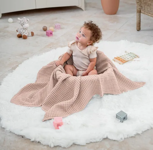 Vista 6 de Comfy Cubs Manta de bebé con tejido de punto gofre, manta de algodón de 40 x 40 pulgadas con diseño texturizado, manta ligera para cama, cuna Blush