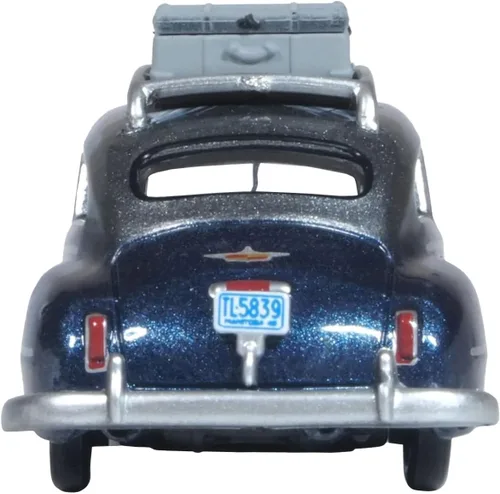 Vista 4 de 1946 DeSoto Suburban con portaequipajes y portaequipajes mariposa azul metálico con tapa gris cristal 1/87 (HO) escala 1/87 (HO) modelo de coche por
