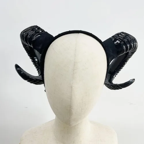 Vista 5 de YuDanae Black Antlers Sheep Horn Gothic Steampunk Devil Demon Horns Headband for Halloween Costume Photo Props