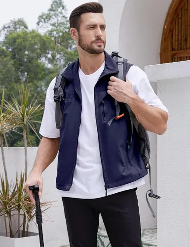 Vista 2 de Gihuo Chaleco ligero de golf para hombre, chaleco de pesca, safari, chaleco softshell casual sin mangas, ropa de abrigo