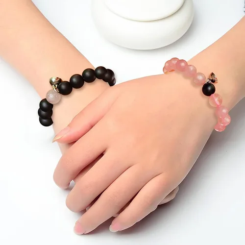 Vista 3 de 2 pulseras magnéticas para parejas, piedra natural negra mate, cristal para votos de amor eterno, juego de pulseras de cuentas de piedra de energía