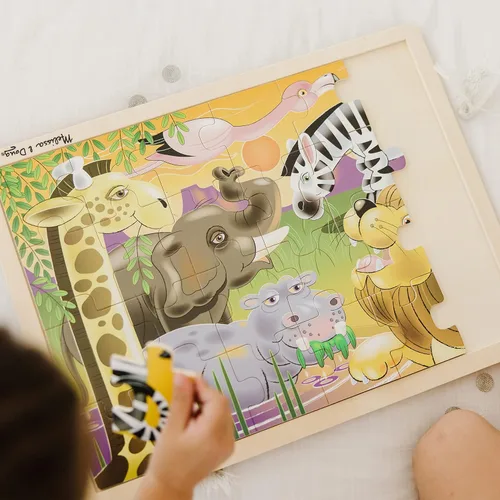 Vista 2 de Rompecabezas Melissa & Doug de safari en llanuras africanas, de madera con bandeja de almacenamiento (24 piezas)
