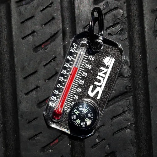 Vista 2 de Sun Company Therm-o-Compass Brújula multifuncional con cremallera y termómetro con tabla de enfriamiento de viento Ideal para camping