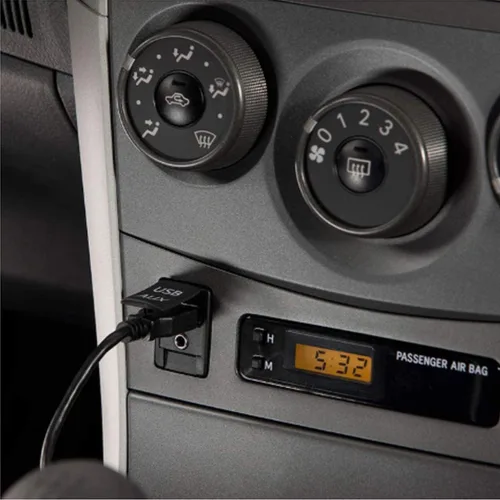Vista 7 de USB AUX Flush Mount - Cable de extensión Jack para panel de tablero de automóvil compatible con Toyota, 3.5mm y enchufe de montaje de extensión USB