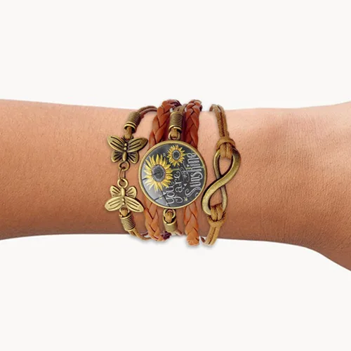 Vista 2 de Pulsera de cuero con girasol para mujeres, adolescentes, niñas, con texto en inglés "You are My Sunshine", pulseras bohemias para esposa, hija