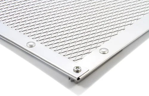 Vista 4 de Grilla protectora para puerta de Camco, 43980, estándar, de aluminio, para casa rodante, Aluminio