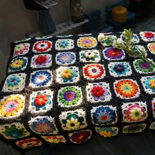 Vista 2 de Manta de ganchillo hecha a mano, estilo suéter, colcha de ganchillo, multicolor, decoración de viaje bohemia para sofá, cama, sillón reclinable